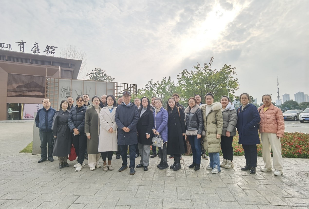 图片4.jpg 图片4.jpg